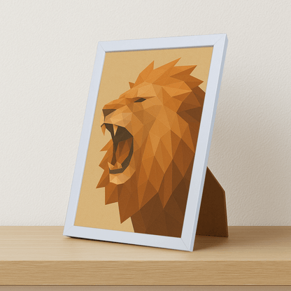 Leone Poly Art stampato su forex, cornice portafoto bianco, misura 21x29.7
